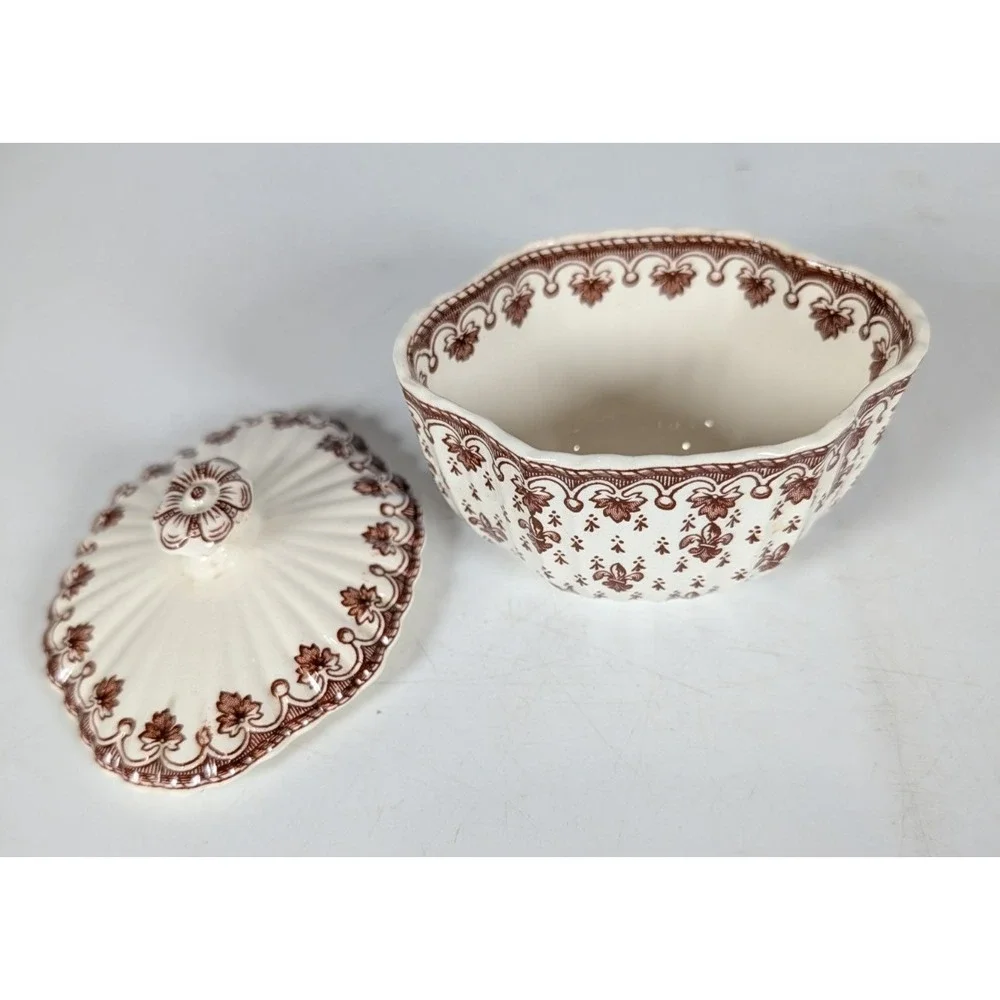 Spode Fleur de Lys Red Tea Pot - Sugar Pot - Creamer Set Bone China Fluted
